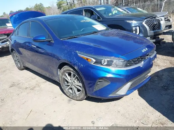 3KPF24AD9PE523919 2023 KIA FORTE - Image 1