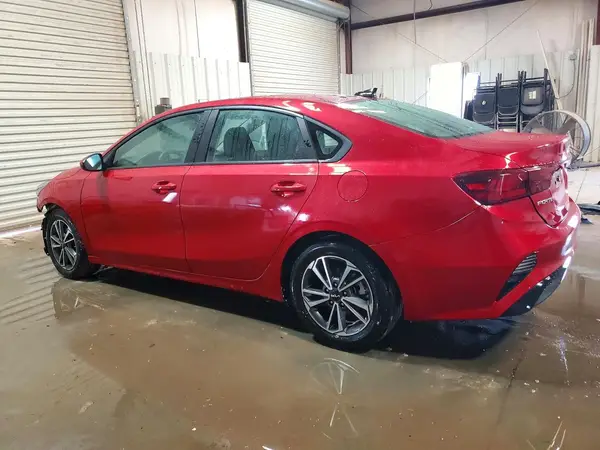 3KPF24AD9PE525895 2023 KIA FORTE - Image 2