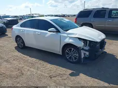 3KPF24AD9PE526061 2023 KIA FORTE