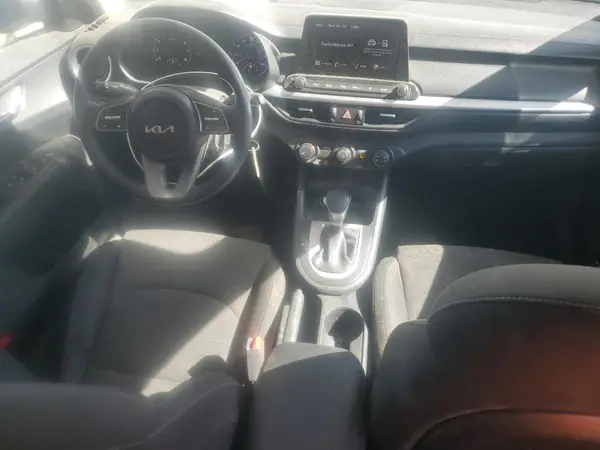 3KPF24AD9PE527002 2023 KIA FORTE - Image 8
