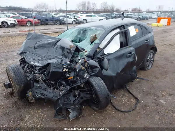 3KPF24AD9PE528876 2023 KIA FORTE - Image 2