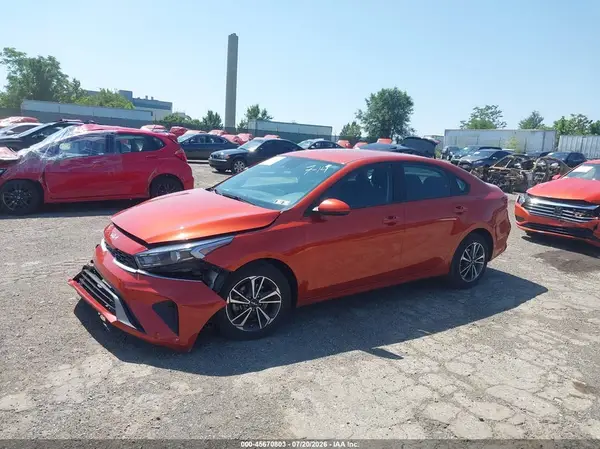 3KPF24AD9PE531082 2023 KIA FORTE - Image 2