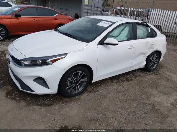 3KPF24AD9PE544351 2023 KIA FORTE - Image 2
