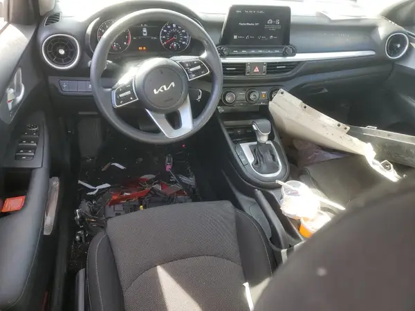 3KPF24AD9PE545192 2023 KIA FORTE - Image 8