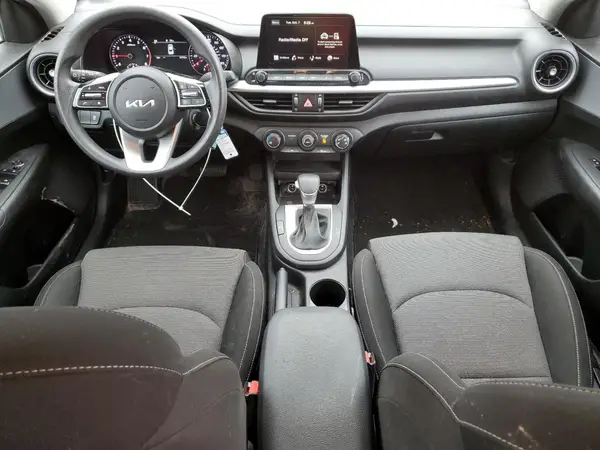 3KPF24AD9PE547184 2023 KIA FORTE - Image 8