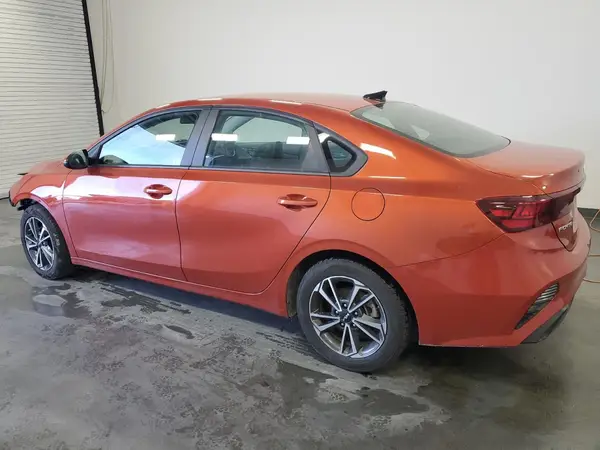 3KPF24AD9PE548240 2023 KIA FORTE - Image 2