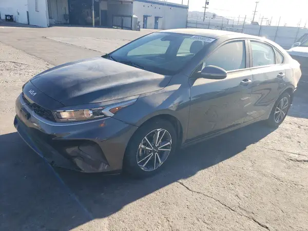 3KPF24AD9PE549713 2023 KIA FORTE - Image 1