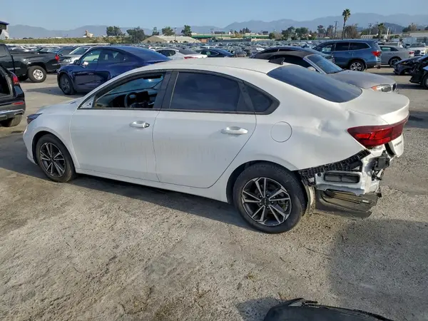3KPF24AD9PE551039 2023 KIA FORTE - Image 2