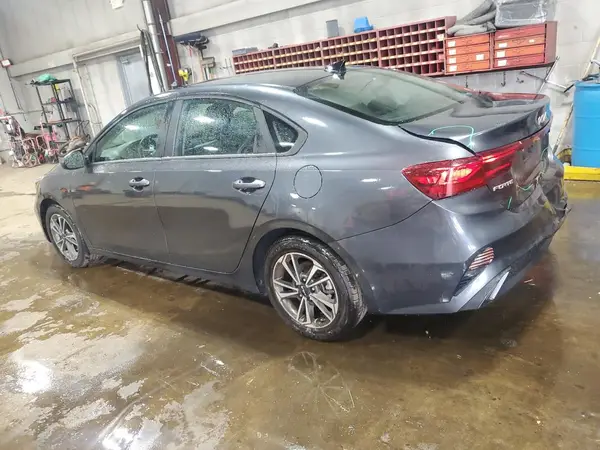 3KPF24AD9PE552871 2023 KIA FORTE - Image 2