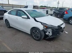 3KPF24AD9PE555592 2023 KIA FORTE