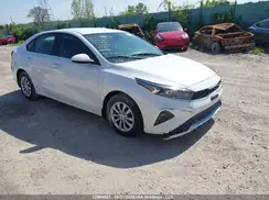 3KPF24AD9PE555947 2023 KIA FORTE