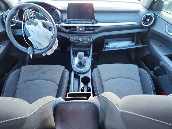 3KPF24AD9PE558623 2023 KIA FORTE - Image 8