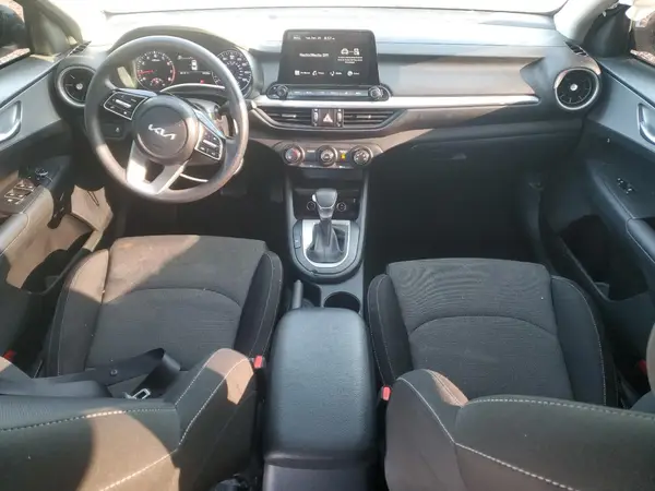 3KPF24AD9PE559240 2023 KIA FORTE - Image 8