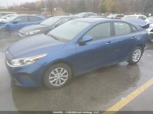 3KPF24AD9PE559416 2023 KIA FORTE - Image 2