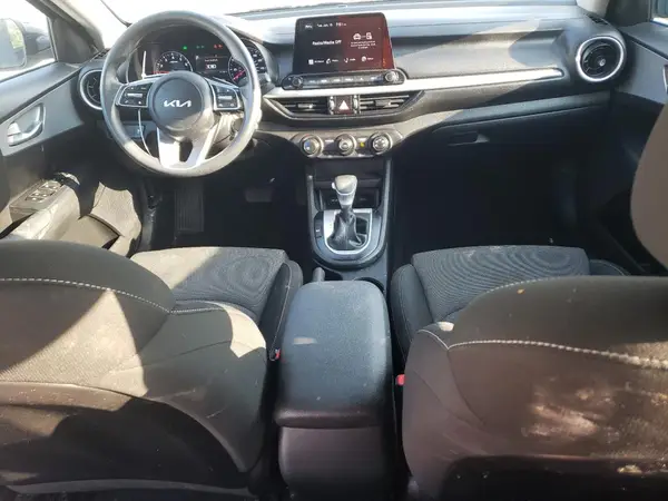 3KPF24AD9PE561182 2023 KIA FORTE - Image 8