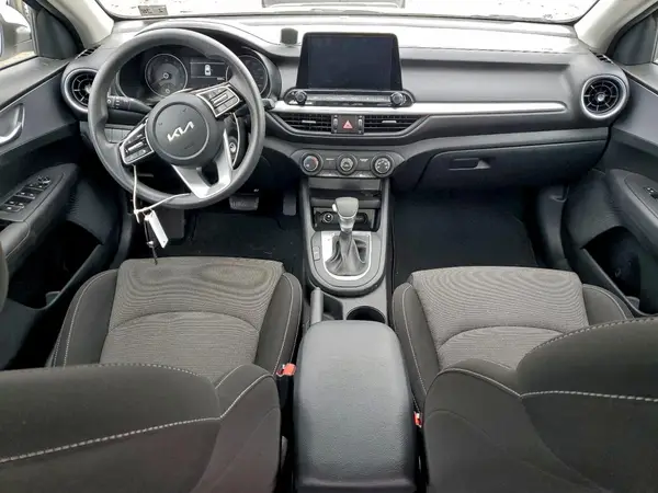 3KPF24AD9PE562655 2023 KIA FORTE - Image 8