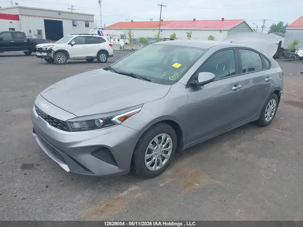 3KPF24AD9PE564468 2023 KIA FORTE - Image 2