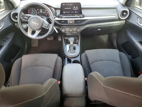 3KPF24AD9PE564504 2023 KIA FORTE - Image 8