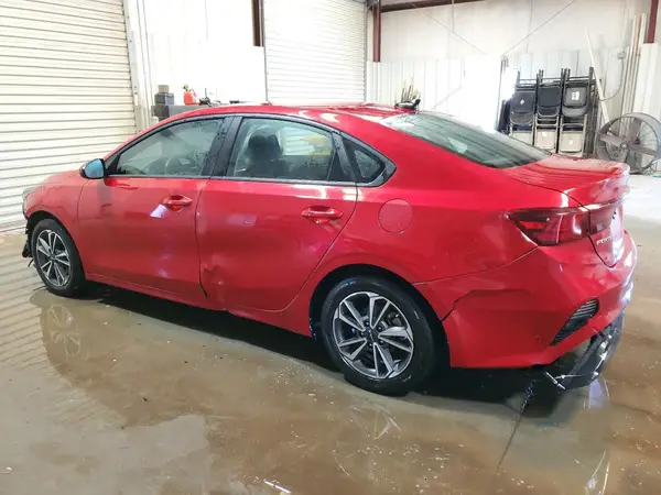 3KPF24AD9PE565359 2023 KIA FORTE - Image 2