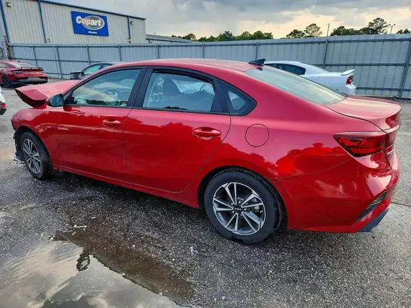3KPF24AD9PE565555 2023 KIA FORTE - Image 2