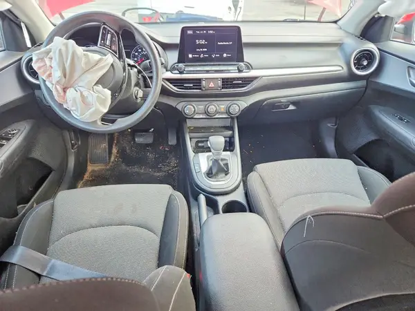 3KPF24AD9PE565555 2023 KIA FORTE - Image 8