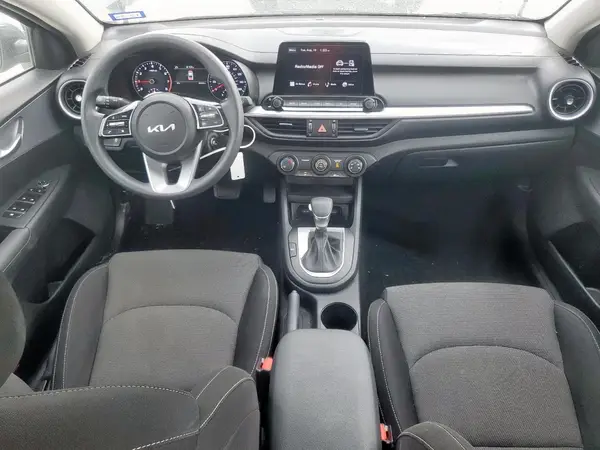 3KPF24AD9PE567919 2023 KIA FORTE - Image 8