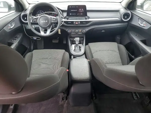3KPF24AD9PE568004 2023 KIA FORTE - Image 8
