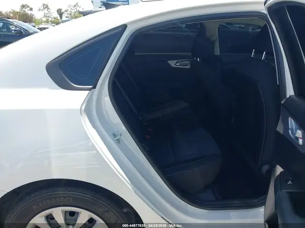 3KPF24AD9PE568973 2023 KIA FORTE - Image 8