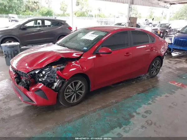 3KPF24AD9PE570870 2023 KIA FORTE - Image 2