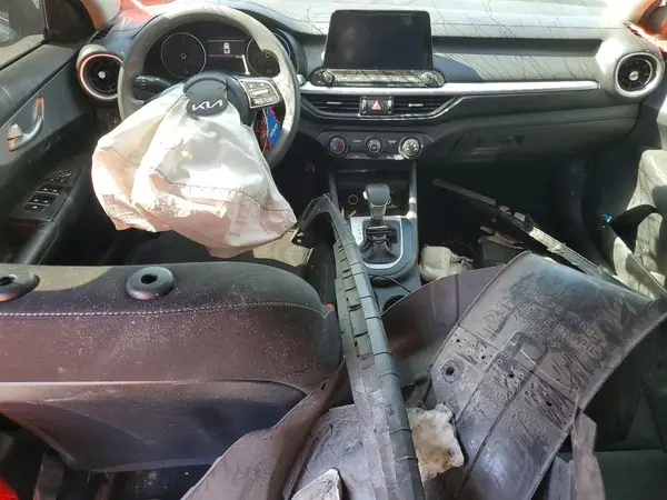 3KPF24AD9PE572358 2023 KIA FORTE - Image 8