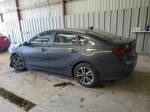 3KPF24AD9PE574269 2023 KIA FORTE - Image 2