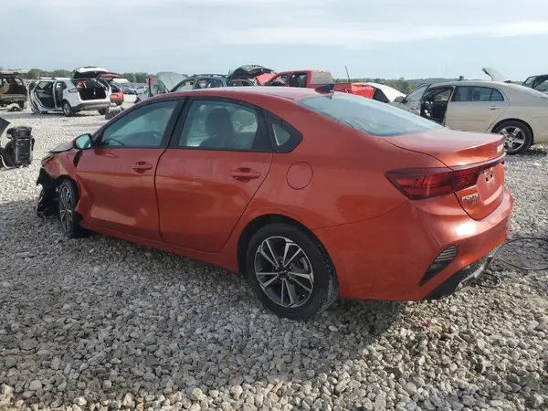 3KPF24AD9PE580525 2023 KIA FORTE - Image 2
