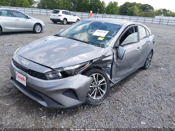 3KPF24AD9PE582257 2023 KIA FORTE - Image 2