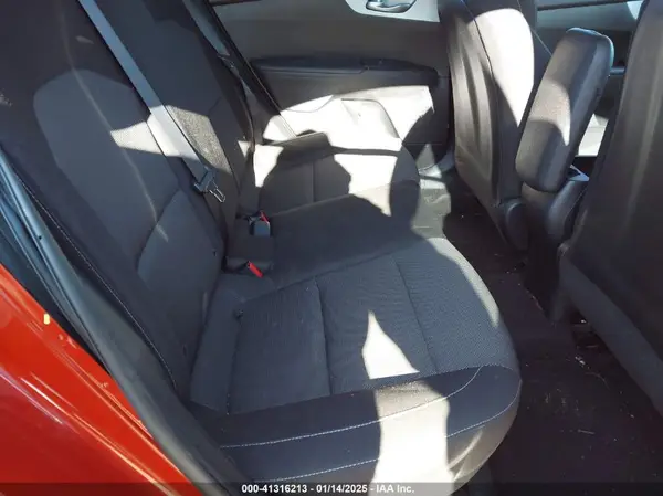 3KPF24AD9PE582923 2023 KIA FORTE - Image 8