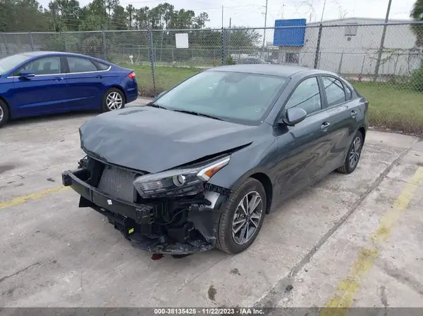 3KPF24AD9PE585109 2023 KIA FORTE - Image 2