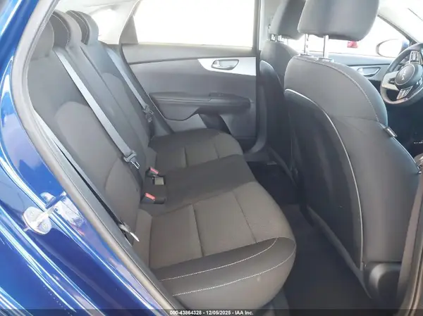3KPF24AD9PE585157 2023 KIA FORTE - Image 8