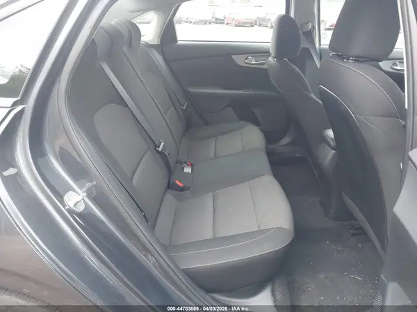 3KPF24AD9PE586504 2023 KIA FORTE - Image 8