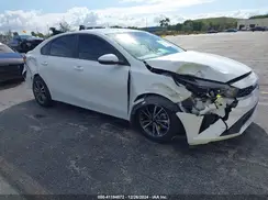 3KPF24AD9PE588558 2023 KIA FORTE