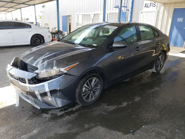 3KPF24AD9PE589855 2023 KIA FORTE - Image 1