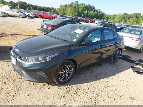 3KPF24AD9PE590259 2023 KIA FORTE - Image 2