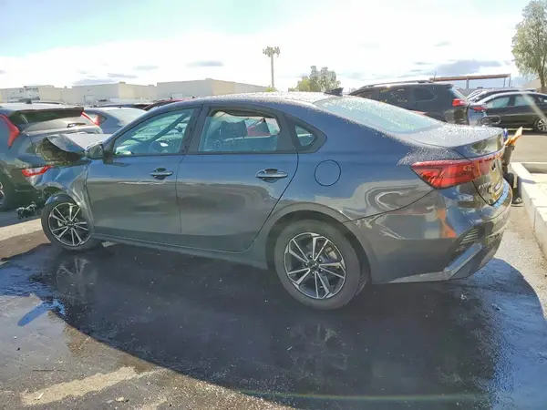 3KPF24AD9PE590908 2023 KIA FORTE - Image 2