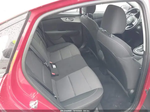 3KPF24AD9PE596997 2023 KIA FORTE - Image 8