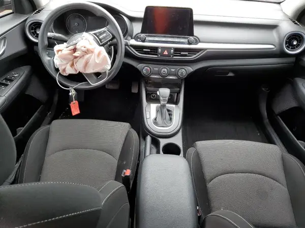 3KPF24AD9PE597874 2023 KIA FORTE - Image 8