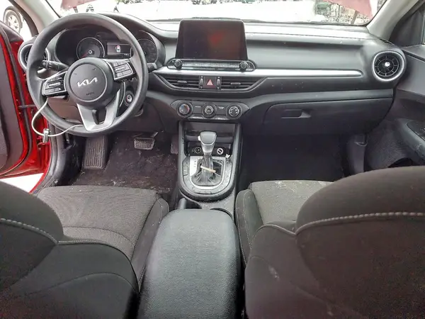 3KPF24AD9PE598040 2023 KIA FORTE - Image 8