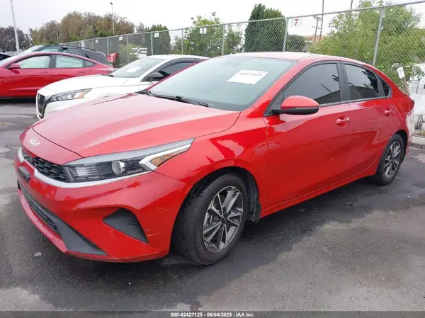 3KPF24AD9PE598328 2023 KIA FORTE - Image 2