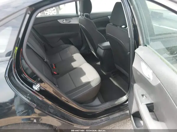 3KPF24AD9PE598667 2023 KIA FORTE - Image 8