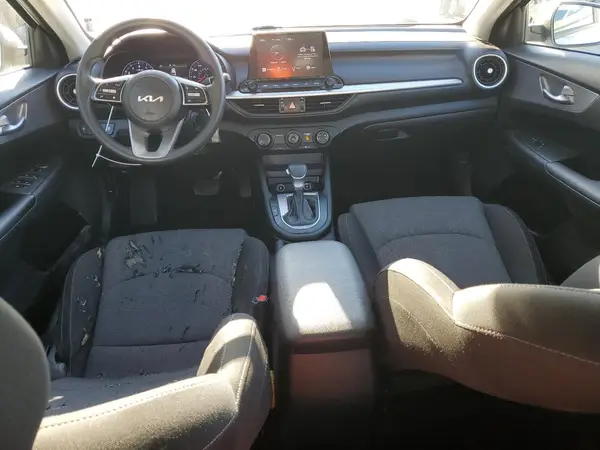 3KPF24AD9PE599205 2023 KIA FORTE - Image 8