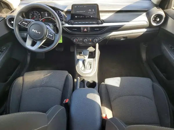 3KPF24AD9PE600837 2023 KIA FORTE - Image 8