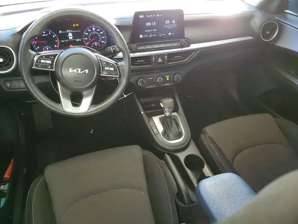 3KPF24AD9PE606086 2023 KIA FORTE - Image 8