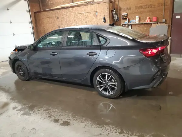 3KPF24AD9PE606606 2023 KIA FORTE - Image 2